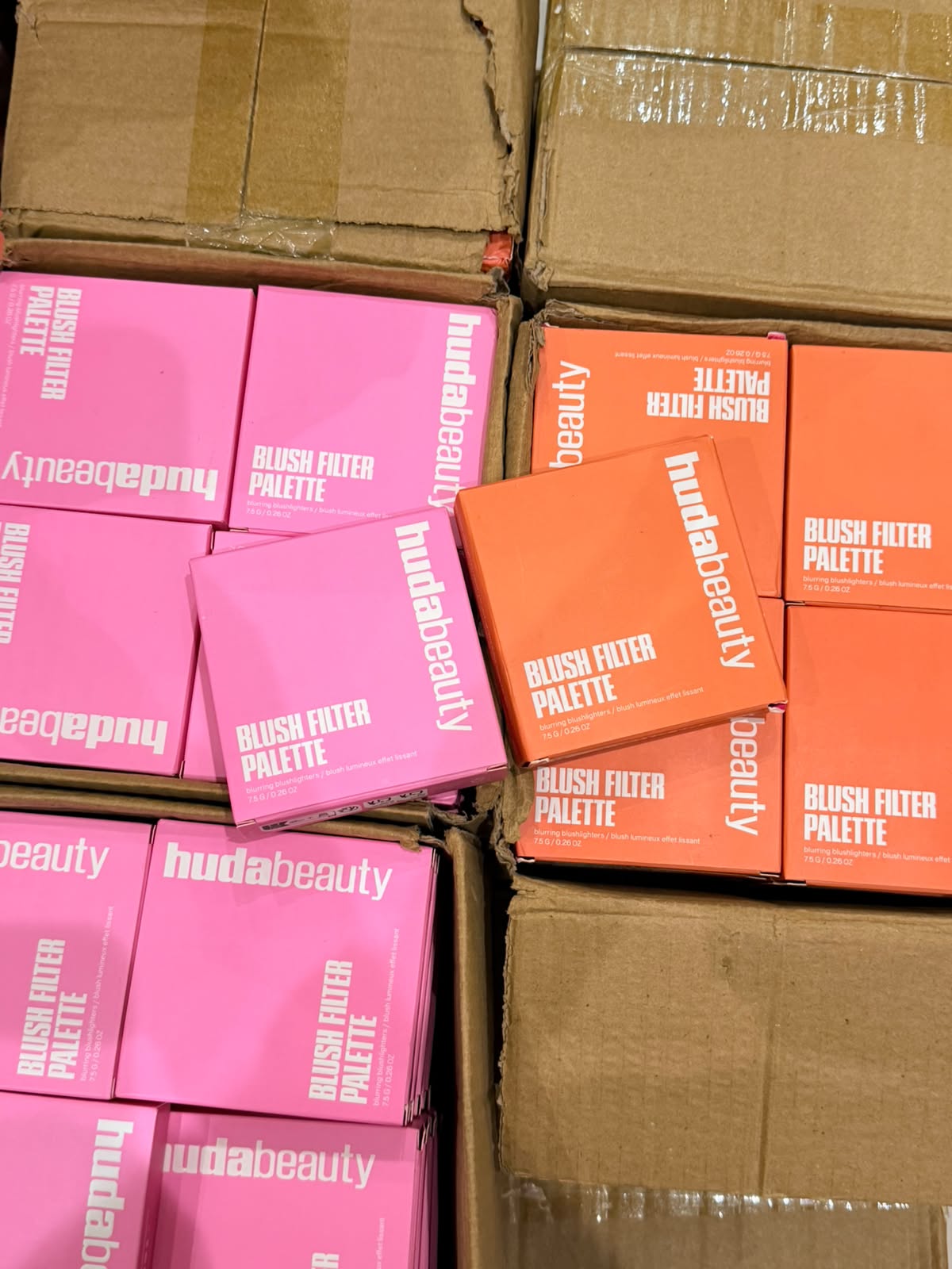 HUDA BEAUTY Blush Filter palette product detail