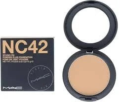 MAC STUDIO FIX POWDER PLUS FOUNDATION