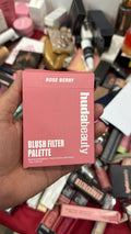 HUDA BEAUTY Blush Filter palette in Rose Berry